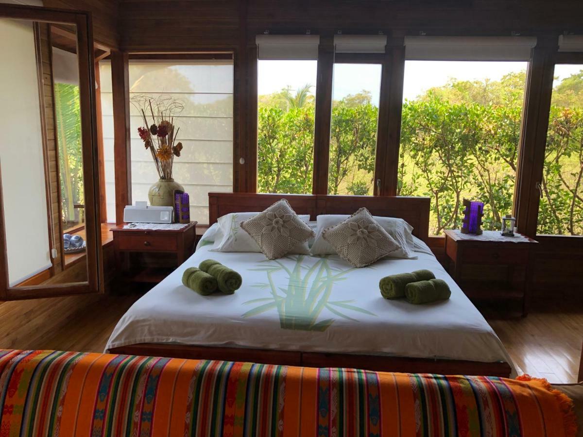 Chez Manany Galapagos Ecolodge ปวยร์โต วิลยามิล ภายนอก รูปภาพ